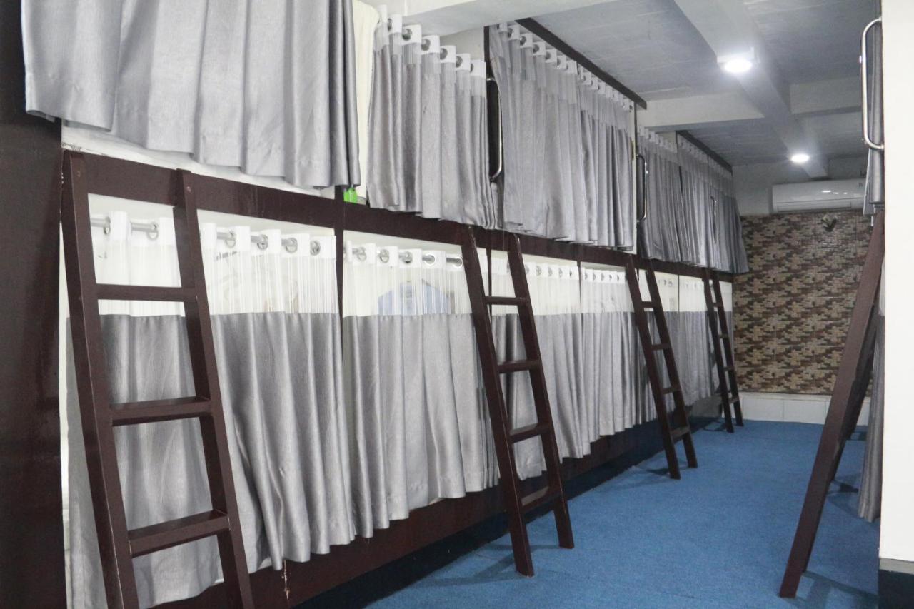 Bu Sepuh Guesthouse Sangkanurip Екстер'єр фото
