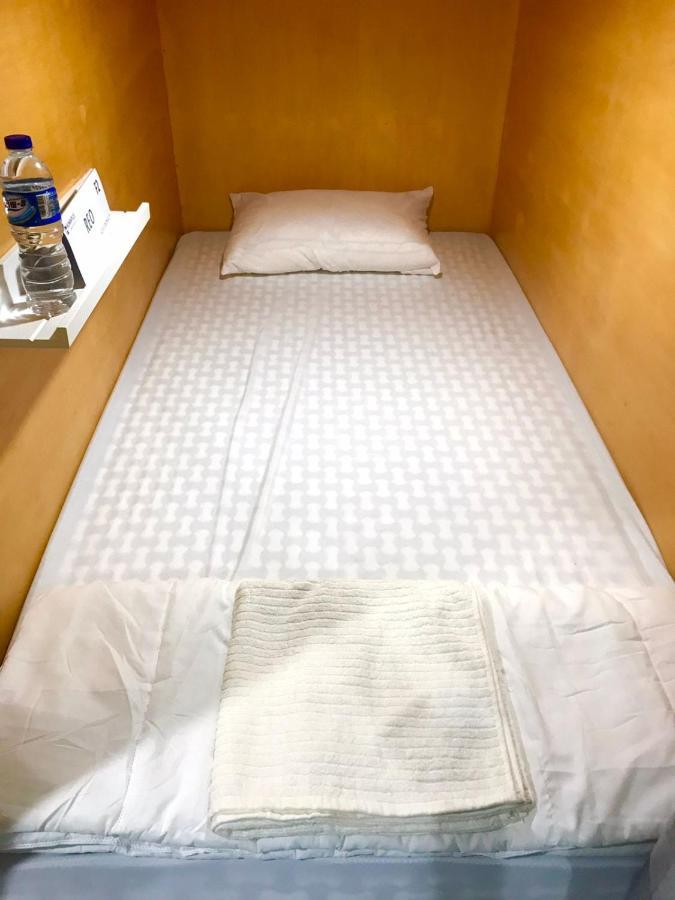 Bu Sepuh Guesthouse Sangkanurip Екстер'єр фото