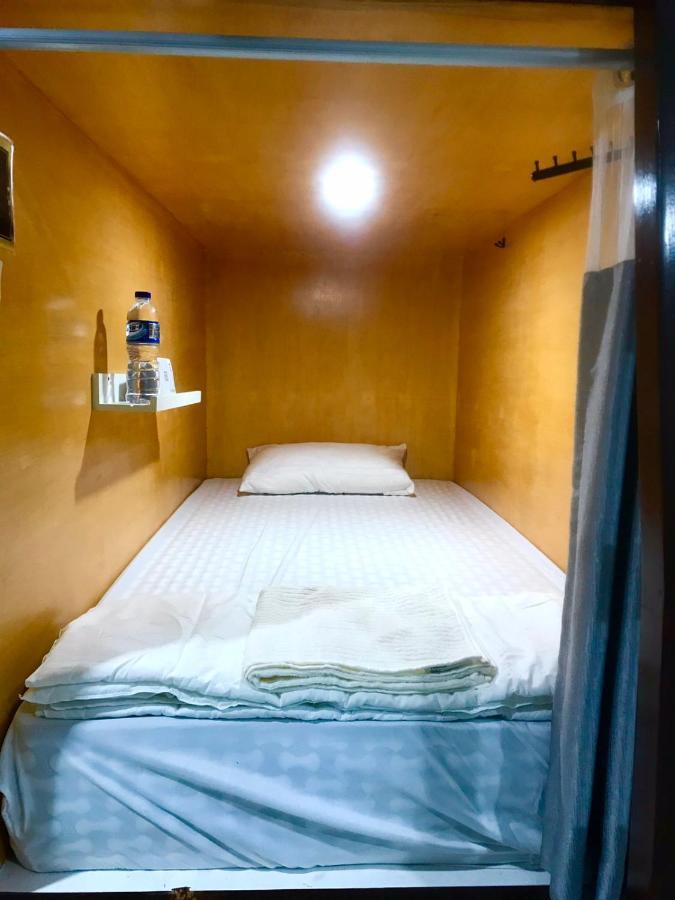 Bu Sepuh Guesthouse Sangkanurip Екстер'єр фото