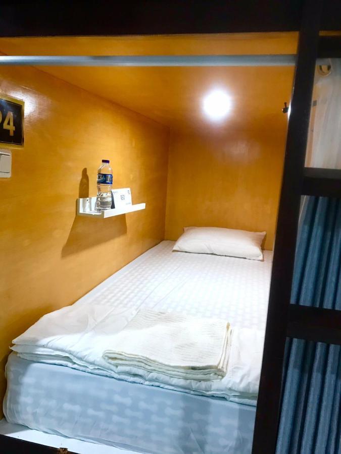 Bu Sepuh Guesthouse Sangkanurip Екстер'єр фото