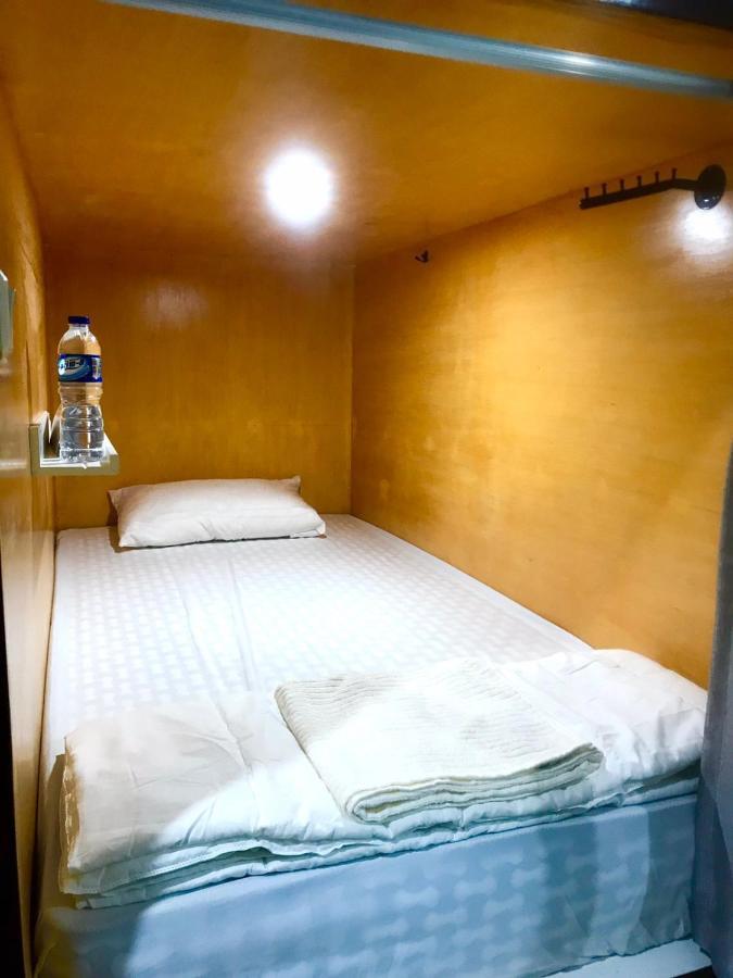 Bu Sepuh Guesthouse Sangkanurip Екстер'єр фото